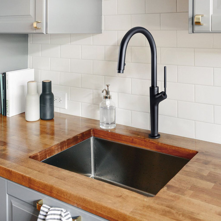 Matte Black Single Handle High Arc Kitchen Faucet with Pull-out Spray