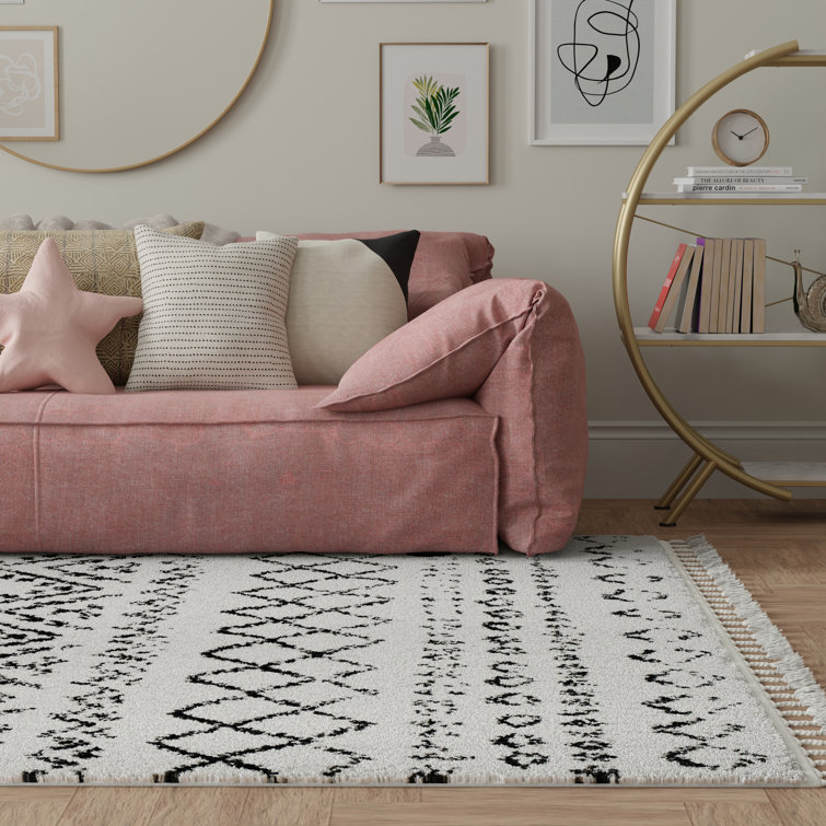 Whisper White 5' x 7' Shag Synthetic Area Rug