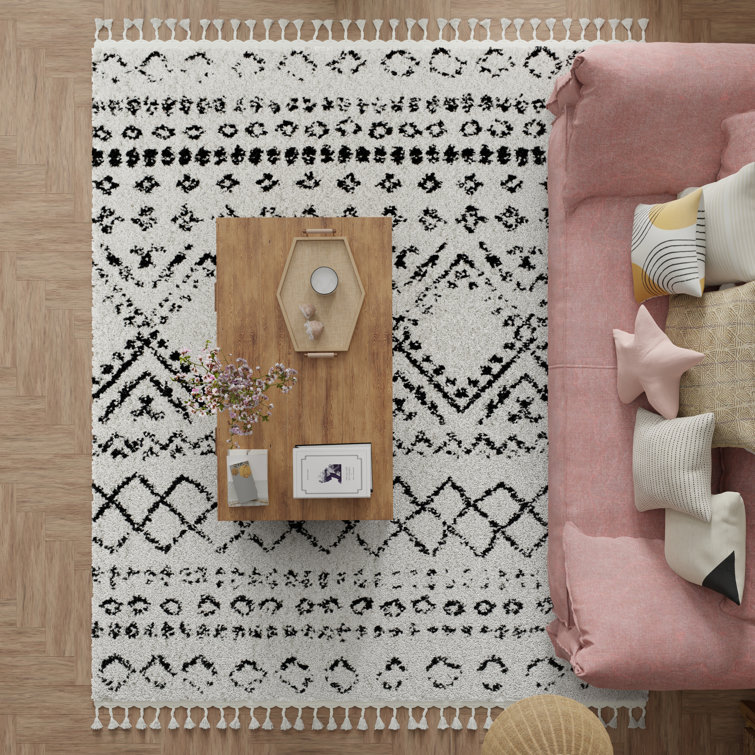 Whisper White 5' x 7' Shag Synthetic Area Rug
