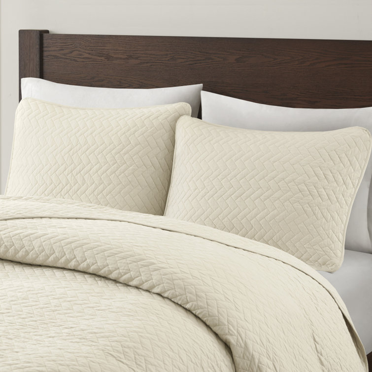 Peacock Velvet King Quilt Set with Cotton Herringbone Pattern