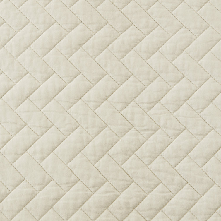 Peacock Velvet King Quilt Set with Cotton Herringbone Pattern
