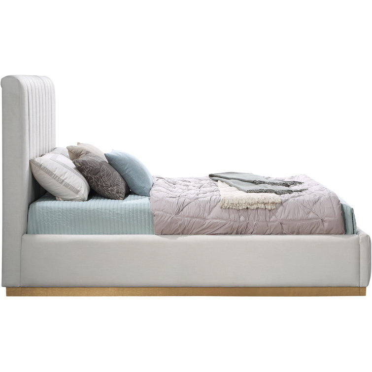 Queen Cream Linen Upholstered Bed with Tufted Headboard
