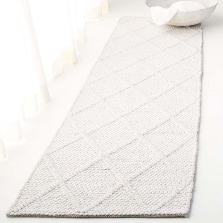 Millie Hand-Knotted Ivory Wool and Viscose Runner Rug - 2'3" x 8'