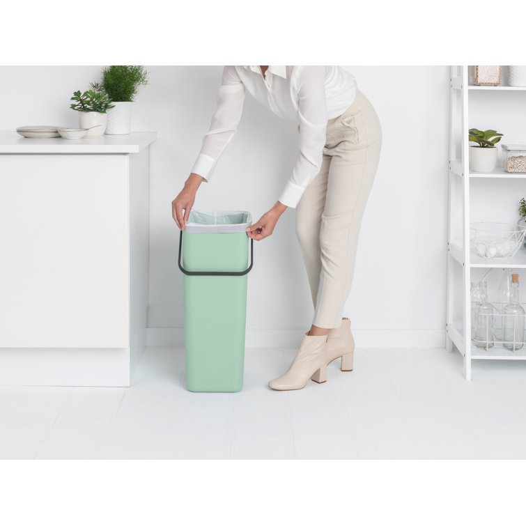 Jade Green Plastic Kitchen Recycling Bin with Removable Lid
