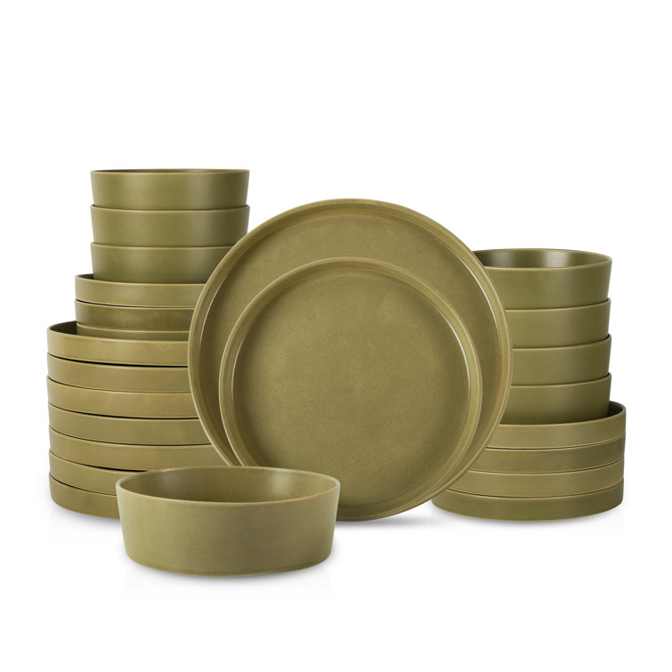 Green Ceramic 16-Piece Dinnerware Set with Embossed Detailing