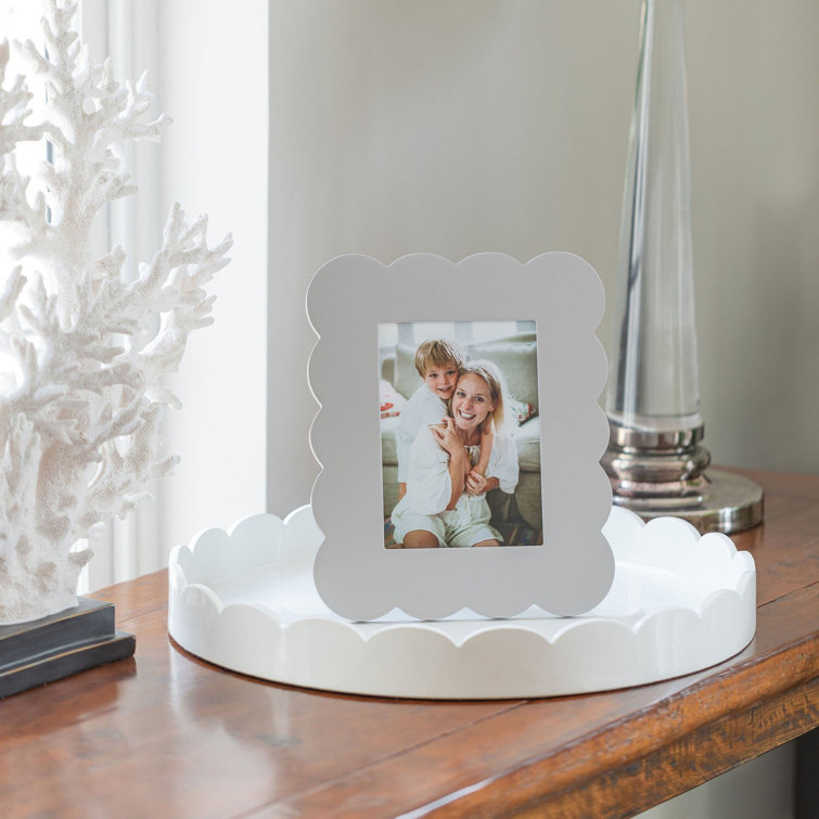 Gray Scalloped Lacquer 5x7 Picture Frame