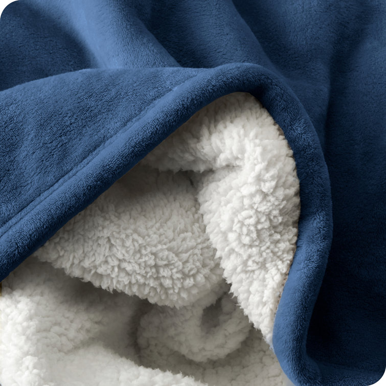 Plush Sherpa Fleece Twin/Twin XL Reversible Blanket in Dark Blue