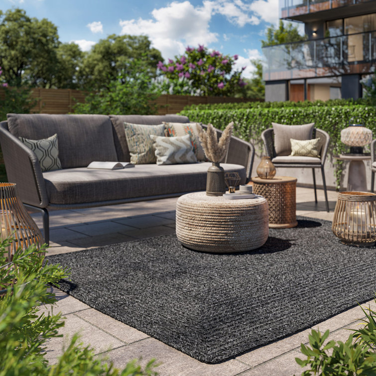 Charcoal Braided Synthetic 5' x 8' Indoor/Outdoor Area Rug