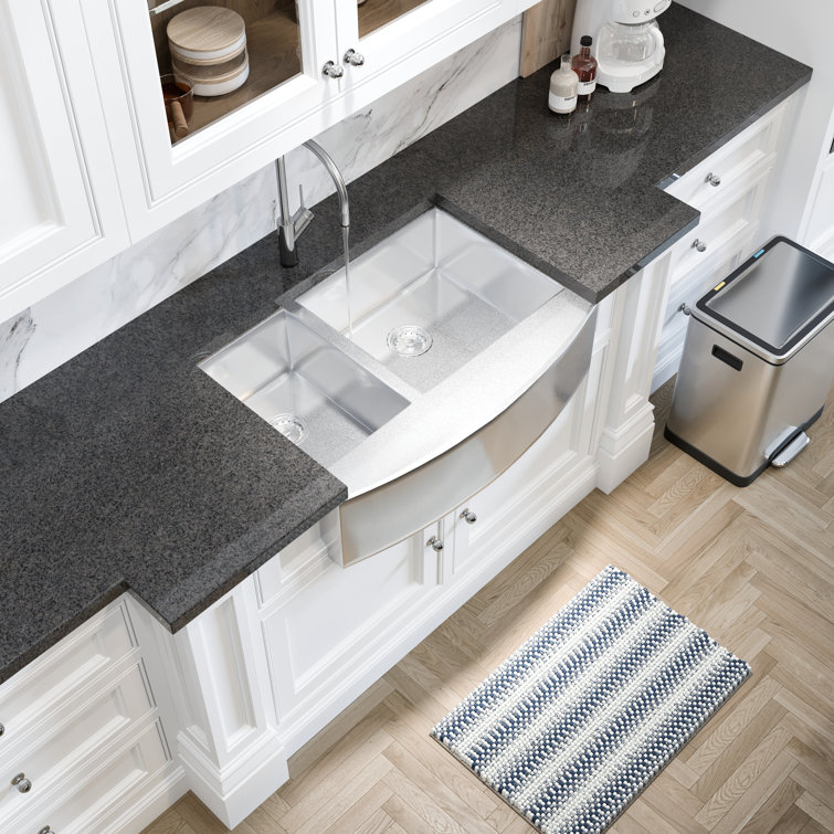 33.5'' Stainless Steel Farmhouse Double Bowl Kitchen Sink