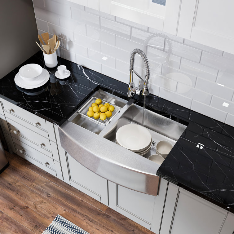 33.5'' Stainless Steel Farmhouse Double Bowl Kitchen Sink