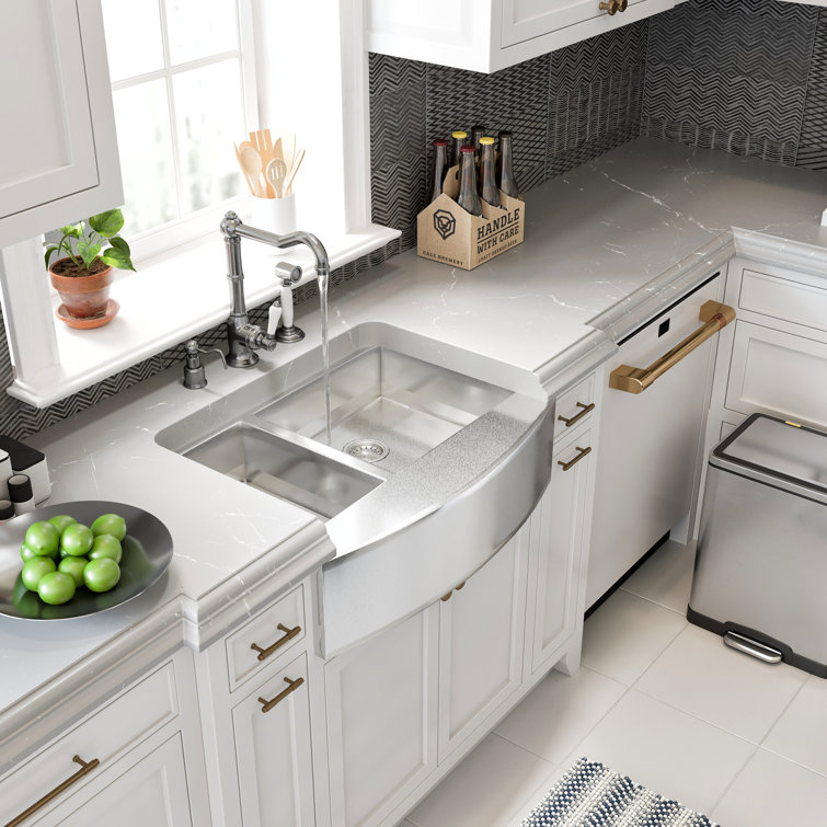 33.5'' Stainless Steel Farmhouse Double Bowl Kitchen Sink