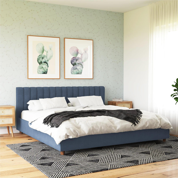 Brittany Blue Linen King Upholstered Platform Bed with Tufted Headboard