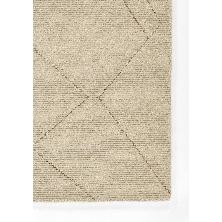 Ivory Hand-Tufted Wool Rectangular Rug 2' x 4'