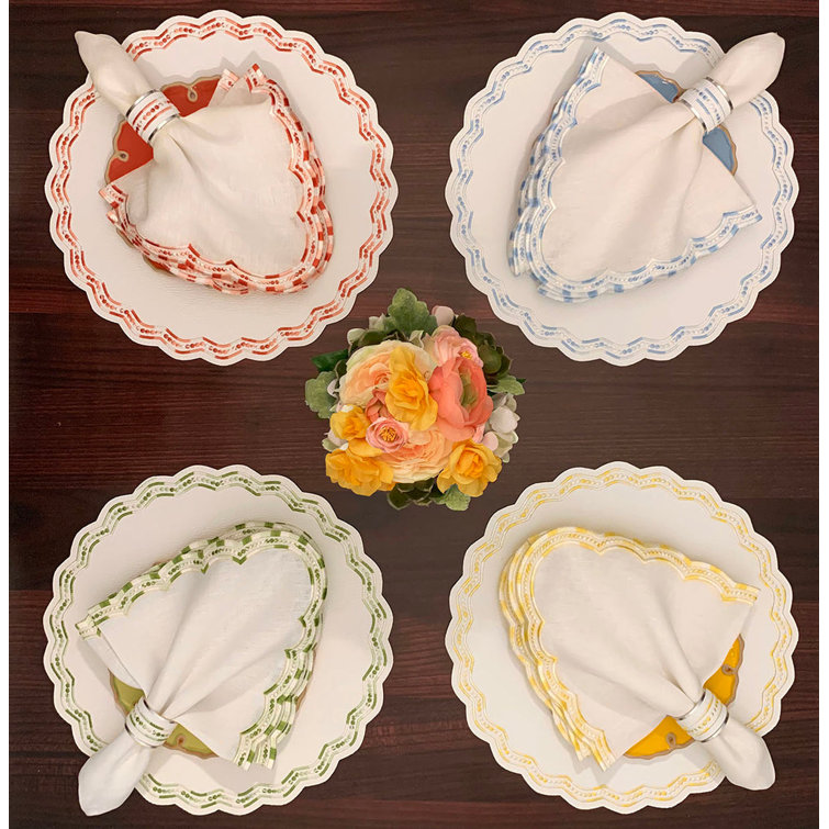 Green and White Scalloped Vinyl Placemat Set