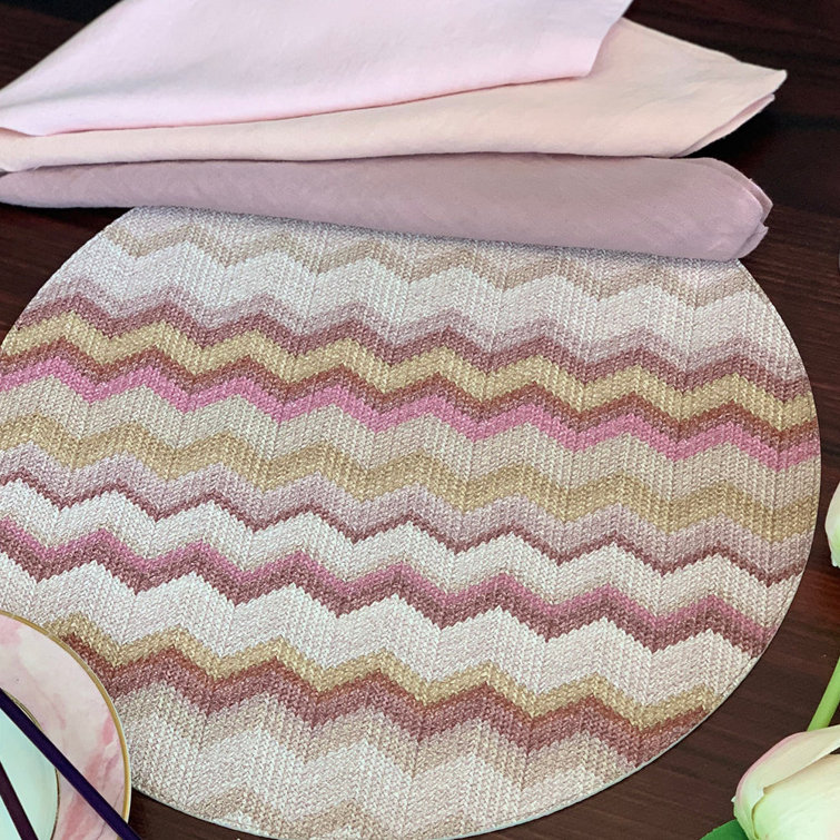 Mauve Chevron Round Vinyl Placemat