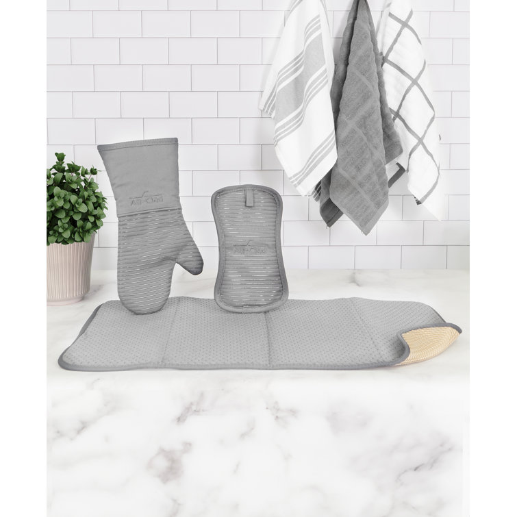 Gray Jacquard Kitchen Gift Set with Mitt and Towels