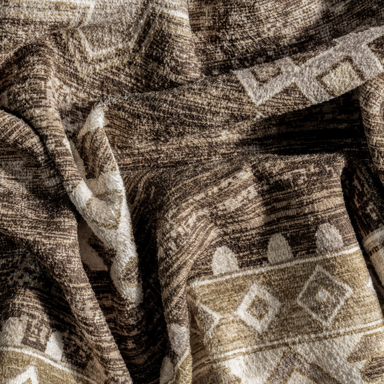 Brown Geometric Synthetic Washable 4' x 6' Area Rug