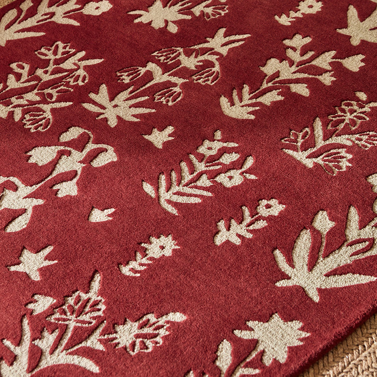 Hand Tufted Red Floral Wool Rectangular Area Rug