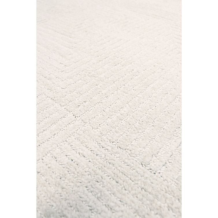 Sutton Ivory Stripe 4' x 6' Stain-Resistant Synthetic Rug