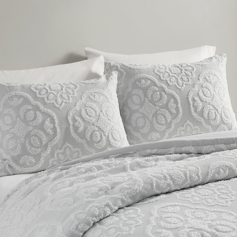 Full White Microfiber Tufted Medallion Comforter Set