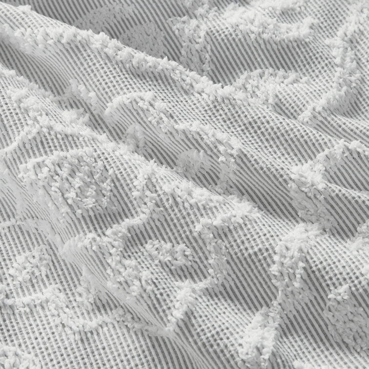 Gray and White Tufted Medallion Full/Queen Duvet Cover Set