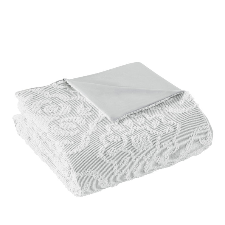 Gray and White Tufted Medallion Full/Queen Duvet Cover Set