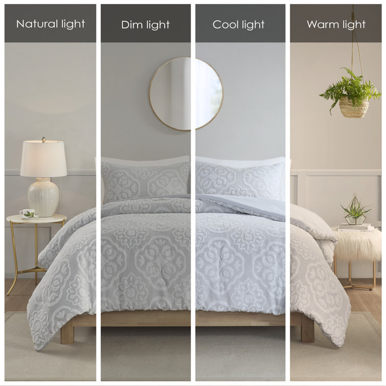 Gray and White Tufted Medallion Full/Queen Duvet Cover Set
