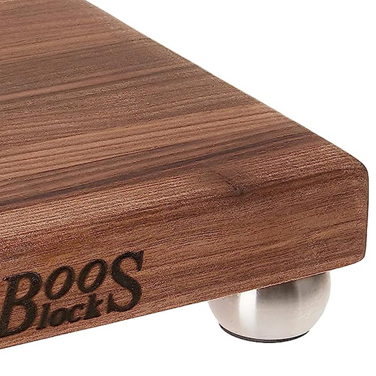 Walnut Edge Grain Cutting Board with Stainless Steel Feet