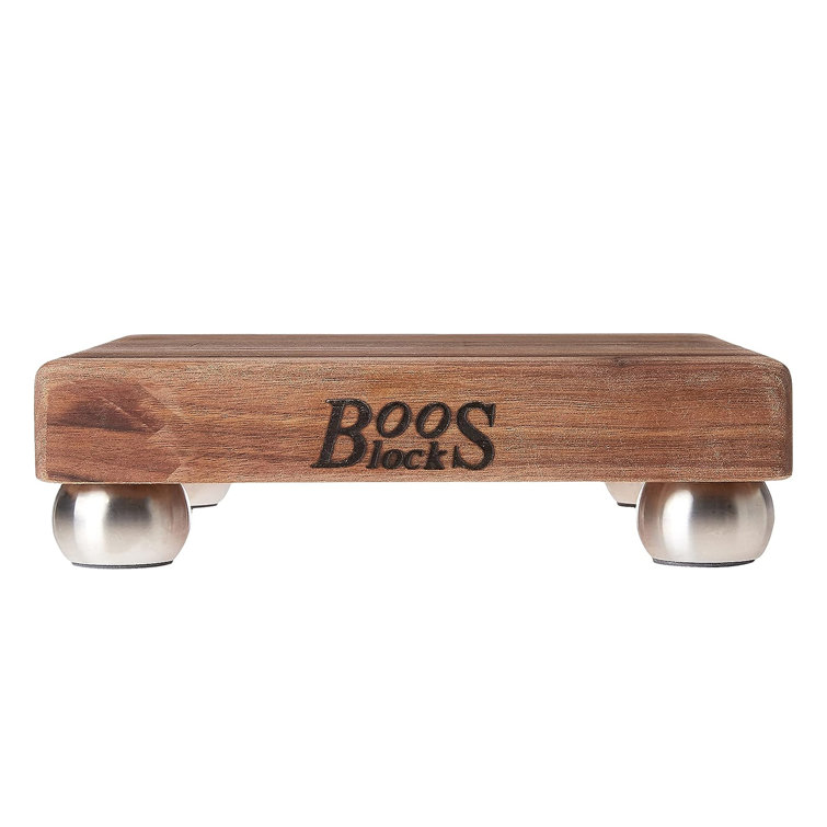 Walnut Edge Grain Cutting Board with Stainless Steel Feet