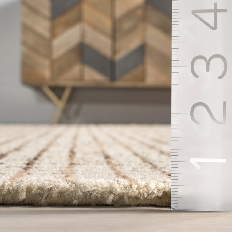 Hand-Tufted Round Cream Wool Area Rug, 4'