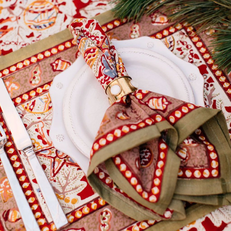 Noel Red and Green Christmas Napkin Set 19" x 19"