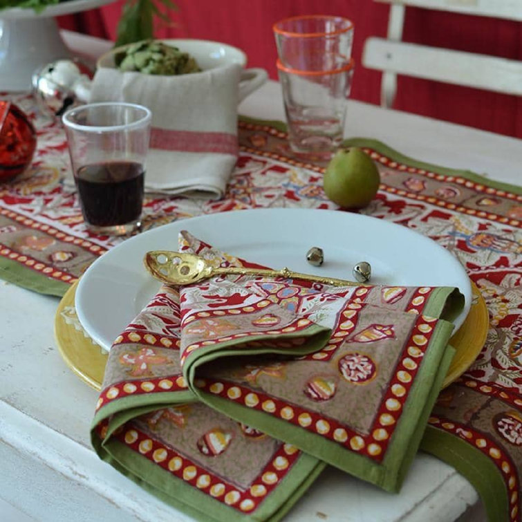 Noel Red and Green Christmas Napkin Set 19" x 19"