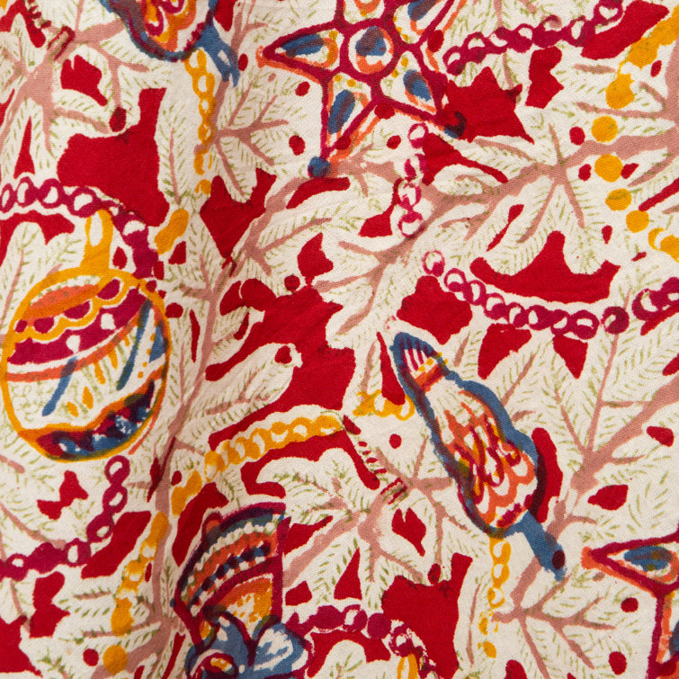 Noel Red and Green Handmade Floral Tablecloth 71x128