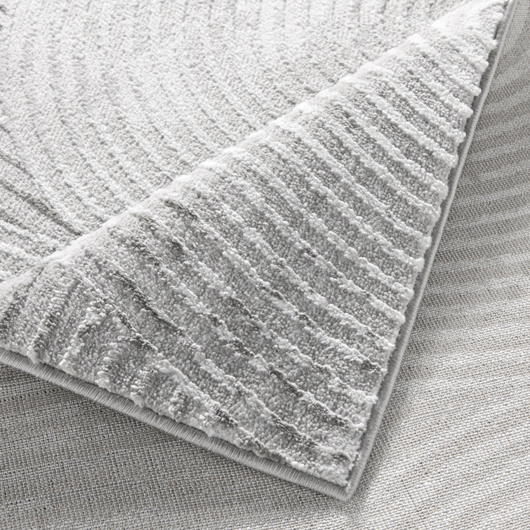 Maya Gray High-Low Texture Synthetic Area Rug 5'2" x 7'2"