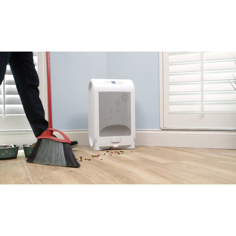EyeVac Pet Touchless White Bagless Canister Vacuum for Pets