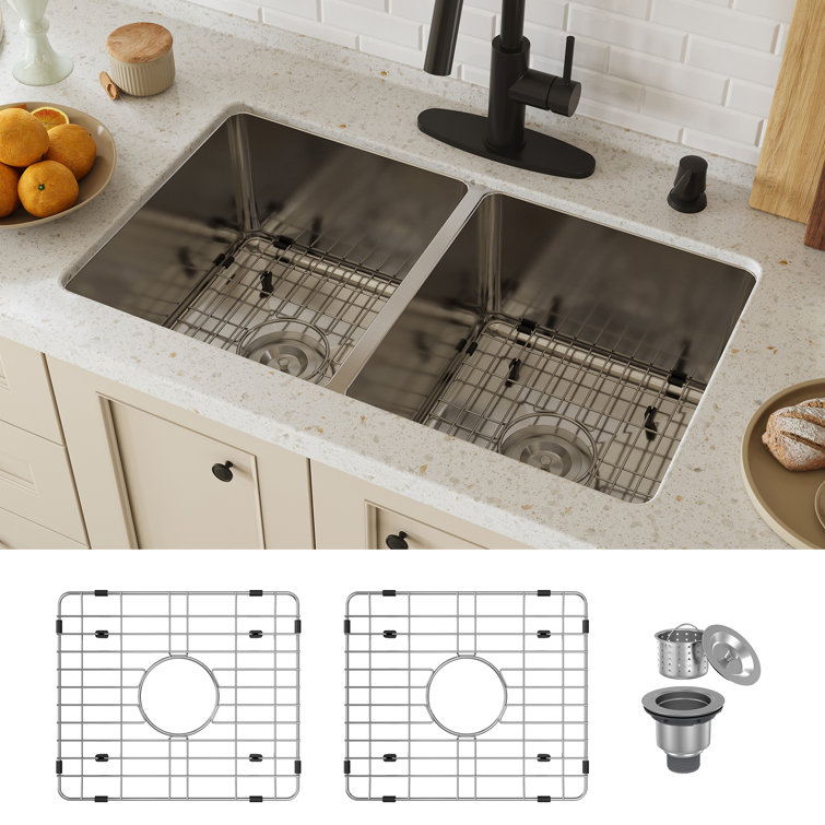 31'' Brushed Stainless Steel Double Bowl Undermount Kitchen Sink