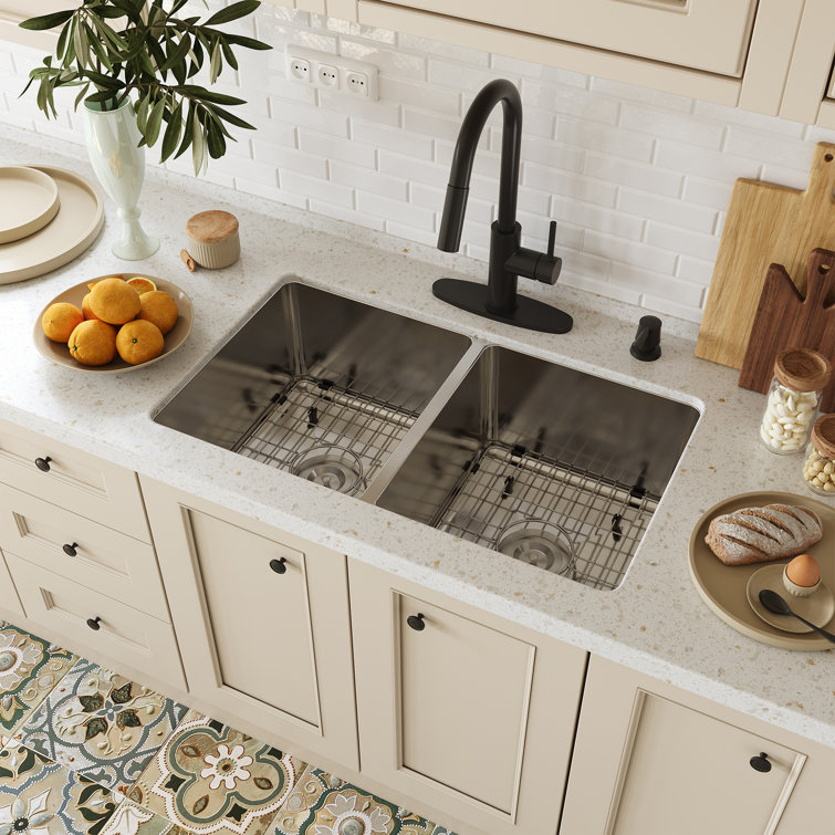 31'' Brushed Stainless Steel Double Bowl Undermount Kitchen Sink