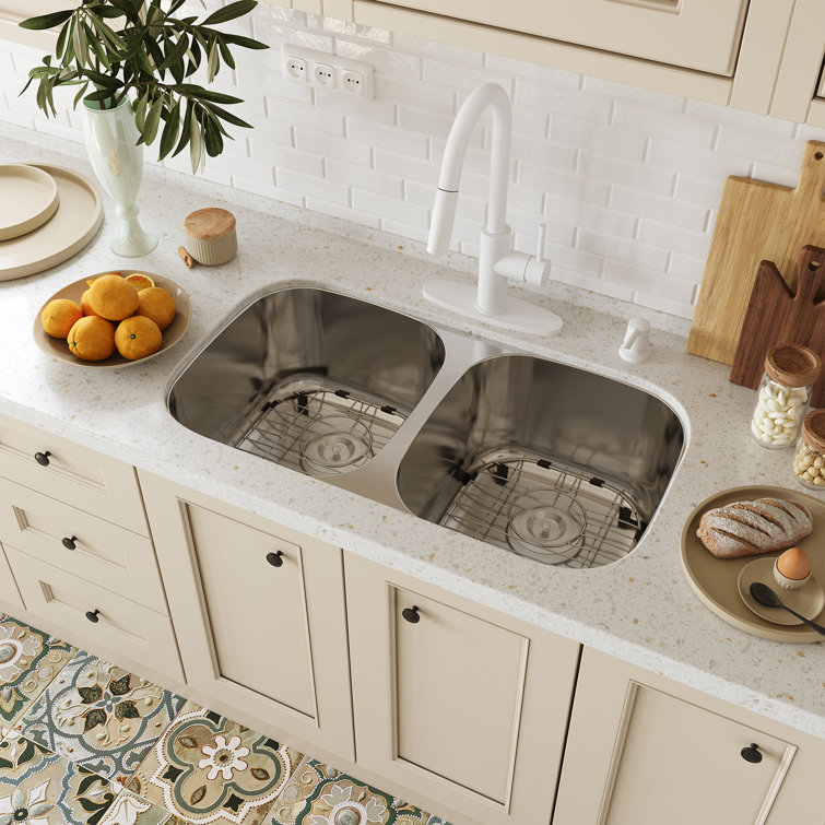 32'' Stainless Steel Double Bowl Undermount Kitchen Sink