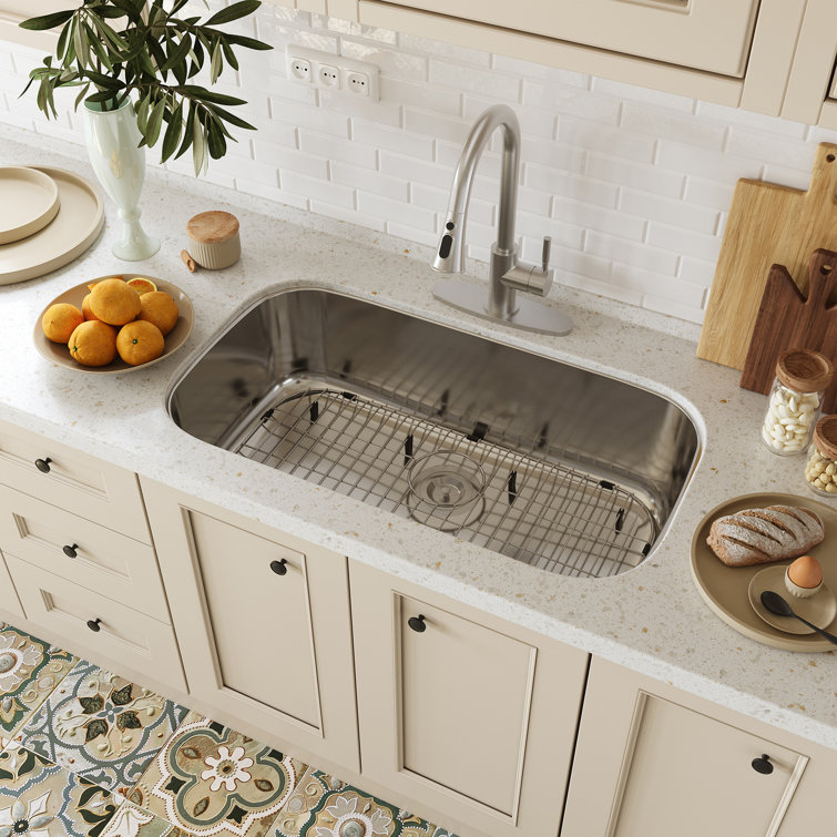 32'' Brushed Stainless Steel Undermount Single Bowl Kitchen Sink