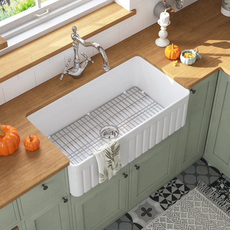White Fireclay Farmhouse Apron Front Single Bowl Kitchen Sink