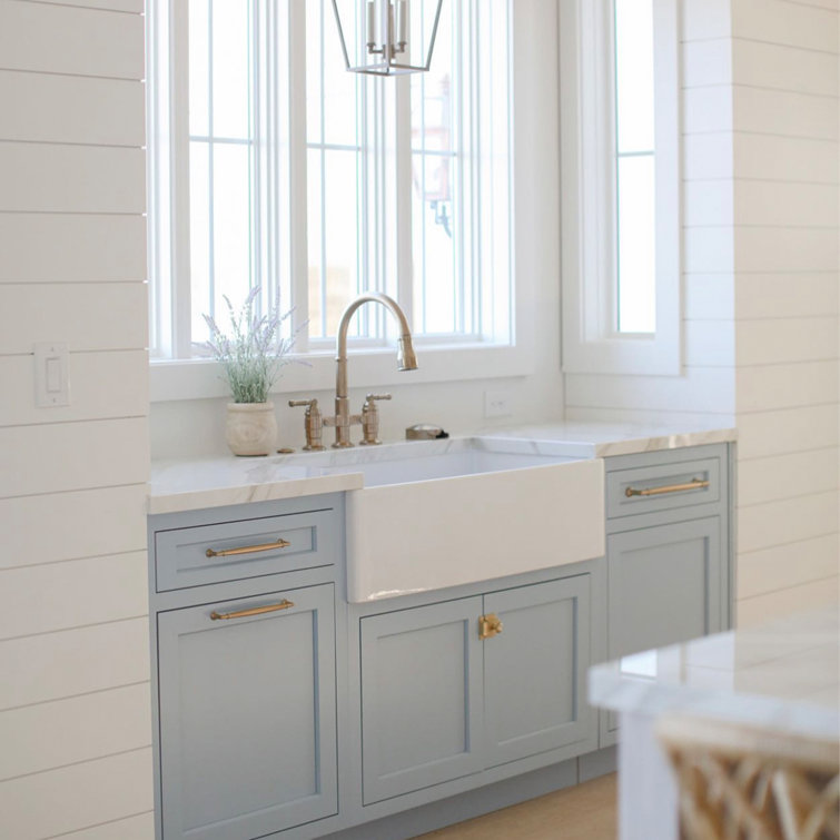 Austen Crisp White Fireclay Farmhouse Apron Kitchen Sink