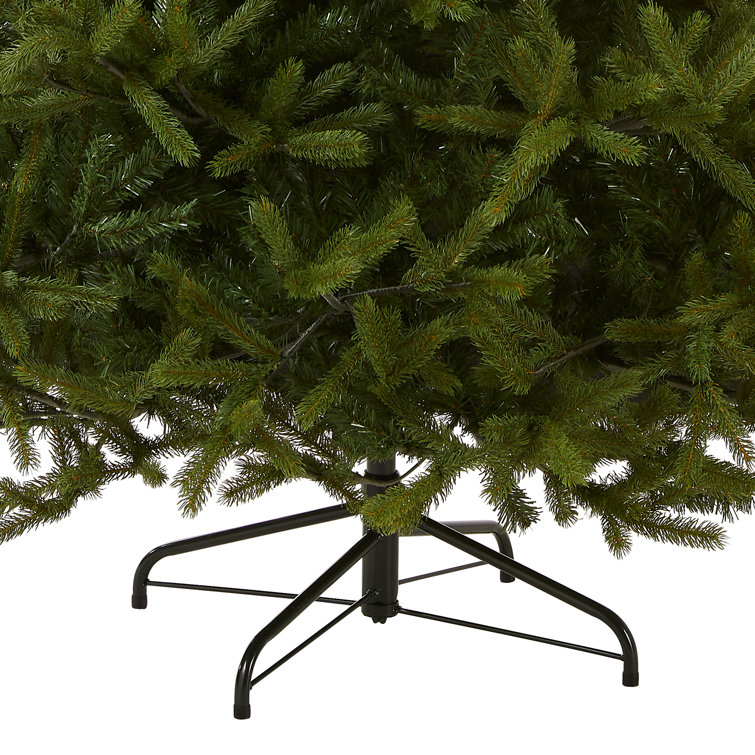 7.5' Green Norway Fir Artificial Christmas Tree with Lights