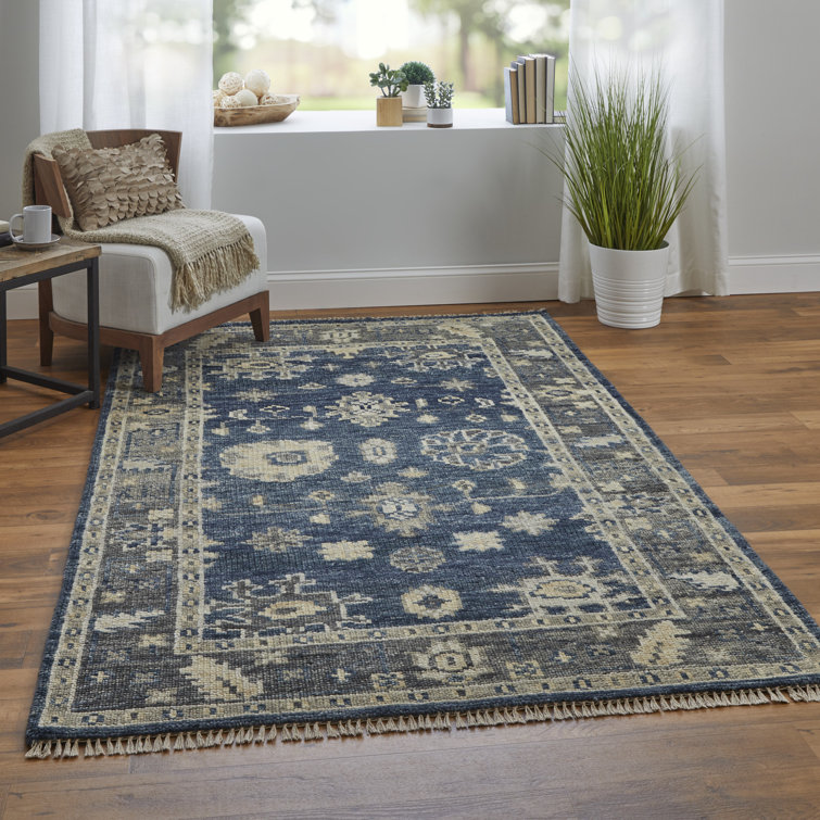 Fillmore Blue Wool Hand-Knotted Floral Area Rug 2' x 3'
