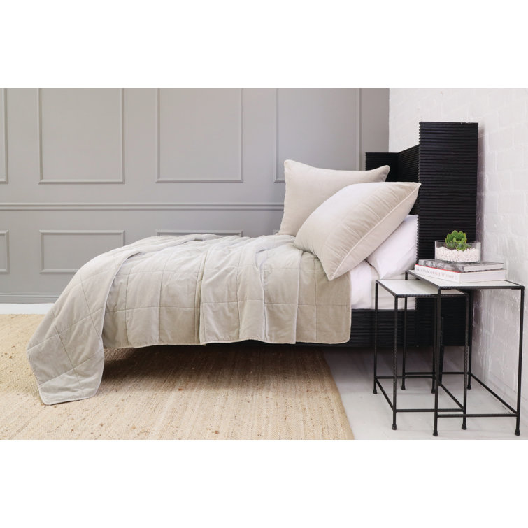 Natural Cotton Velvet Queen Bedspread with Quilted Pattern