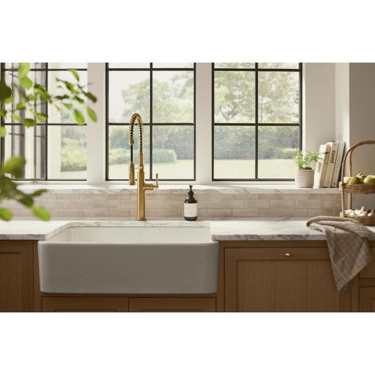 Stainless Steel Semi-Professional Kitchen Faucet with Pull-out Spray