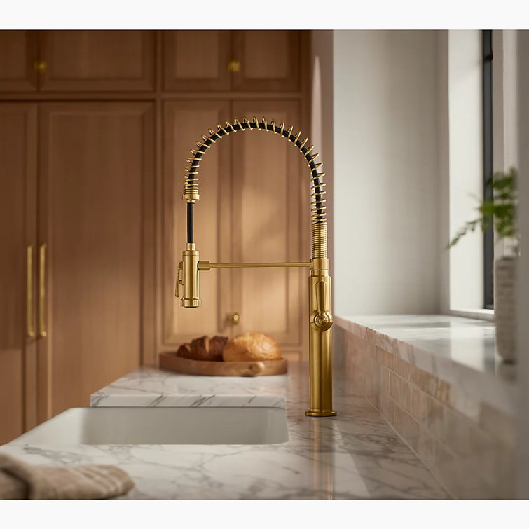 Stainless Steel Semi-Professional Kitchen Faucet with Pull-out Spray