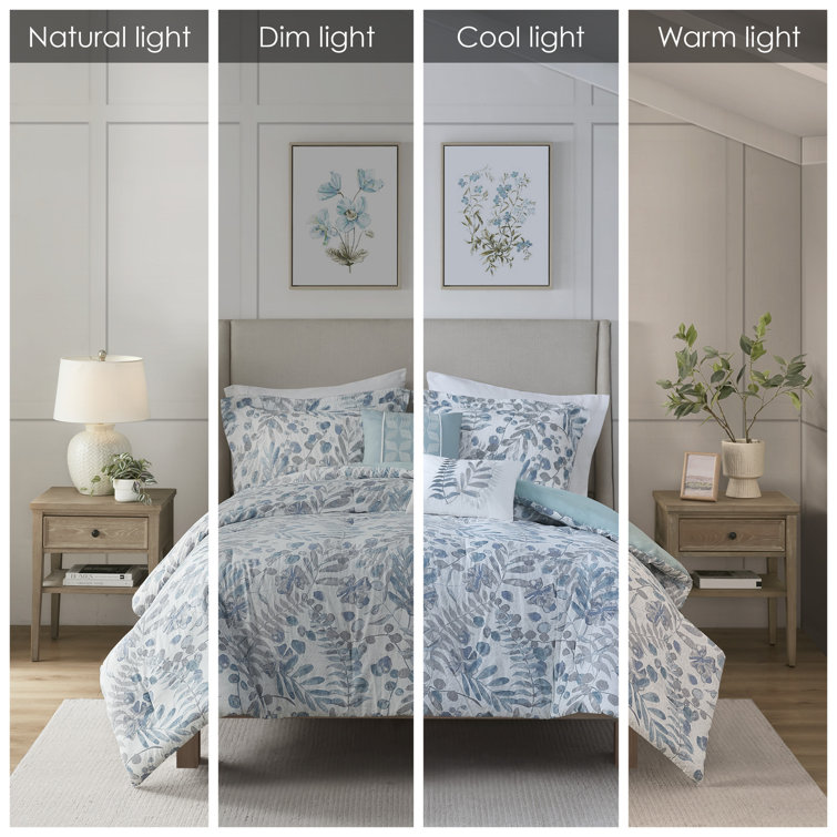 King Blue Seersucker Microfiber Comforter Set with Decorative Pillows