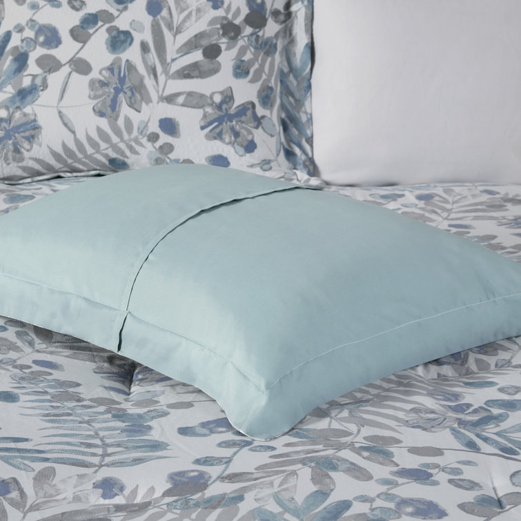 Full Blue Microfiber Seersucker Comforter Set with Pillows