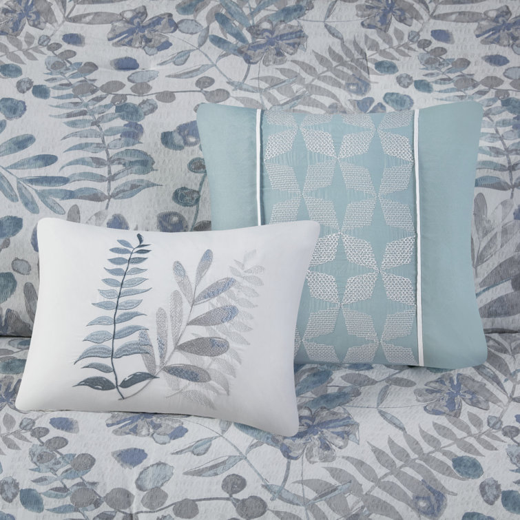 Full Blue Microfiber Seersucker Comforter Set with Pillows