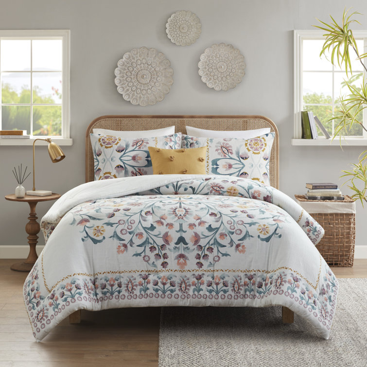 King Blush Floral Down Alternative Microfiber Comforter Set